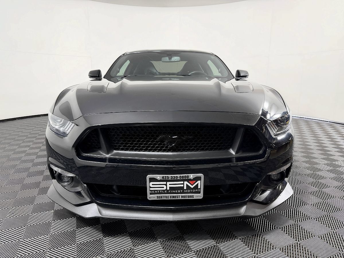 Used 2017 Ford Mustang GT Premium w/ GT Performance Package RWD image 4