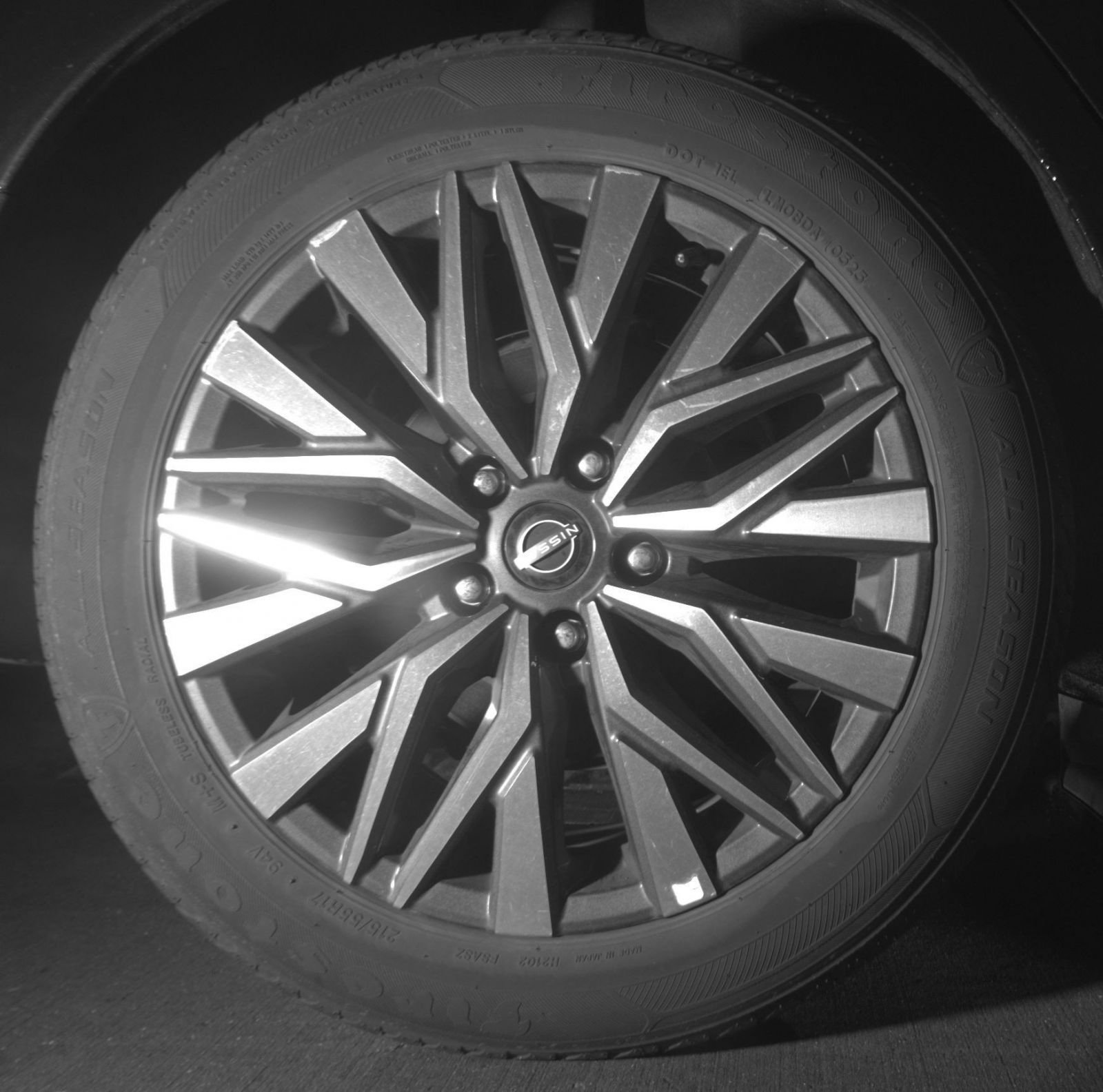 Used 2025 Nissan Altima 2.5 SV FWD image 15