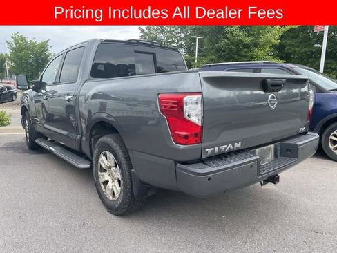 Used 2017 Nissan Titan SV RWD image 6