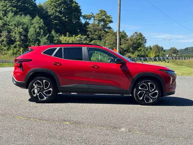 New 2026 Chevrolet Trax RS w/ Driver Confidence Package FWD image 8