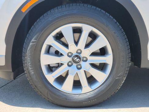 Used 2024 Hyundai Palisade SEL FWD image 9
