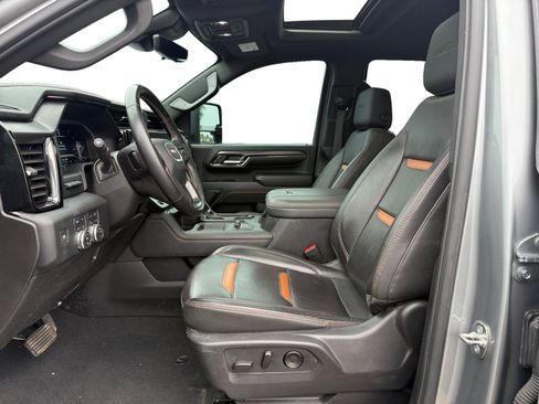 Used 2024 GMC Sierra 2500 AT4 w/ AT4 Premium Plus Package AWD/4WD image 9