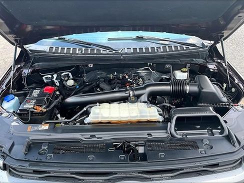 Used 2023 Ford Expedition XLT AWD/4WD image 30