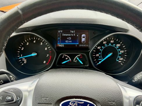 Used 2014 Ford Escape Titanium w/ Equipment Group 401A AWD/4WD image 33