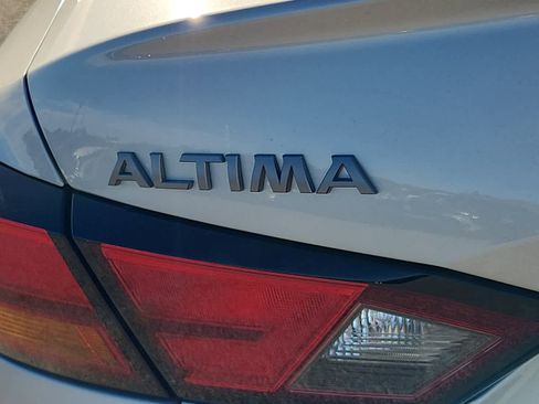 New 2025 Nissan Altima 2.5 SL FWD image 20