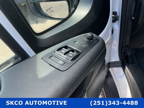 Used 2024 RAM ProMaster 2500 w/ Convenience Group FWD image 22