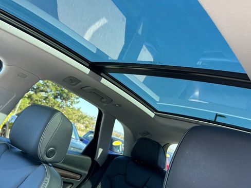 Used 2023 Audi Q5 e Premium Plus w/ Premium Plus Package image 17