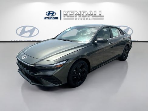 New 2026 Hyundai Elantra SEL Sport Premium FWD image 3