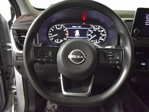 Certified 2023 Nissan Rogue SV image 15