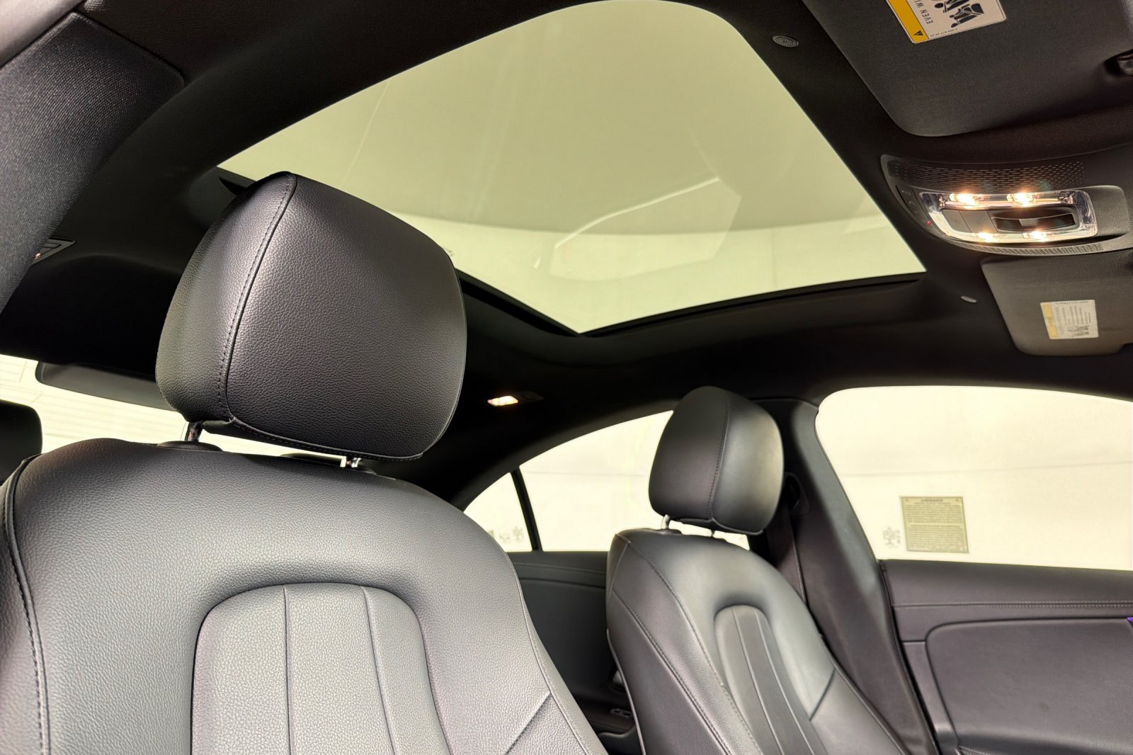 Used 2022 Mercedes-Benz CLA 250 image 15