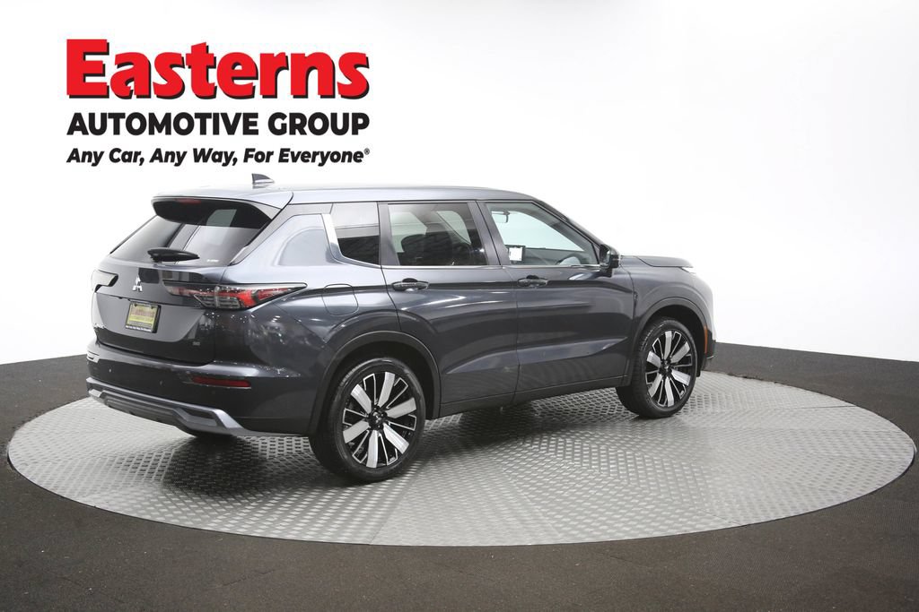 Used 2025 Mitsubishi Outlander SE AWD/4WD image 43