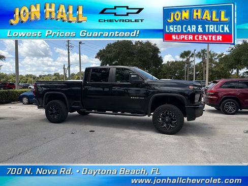 Used 2021 Chevrolet Silverado 2500 Custom w/ Custom Value Package AWD/4WD image 16