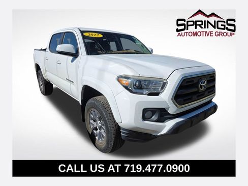 Used 2017 Toyota Tacoma SR5 w/ Tow Package AWD/4WD image 1