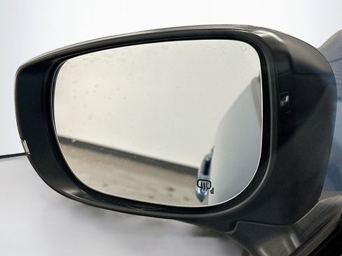 Used 2024 Subaru Crosstrek 2.0i Premium image 16