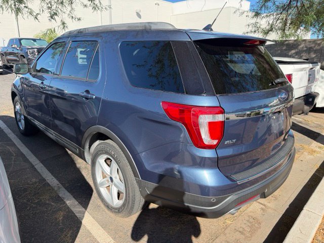Used 2018 Ford Explorer XLT w/ Equipment Group 201A FWD image 3