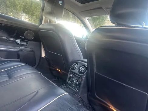 Used 2013 Jaguar XJ AWD image 20