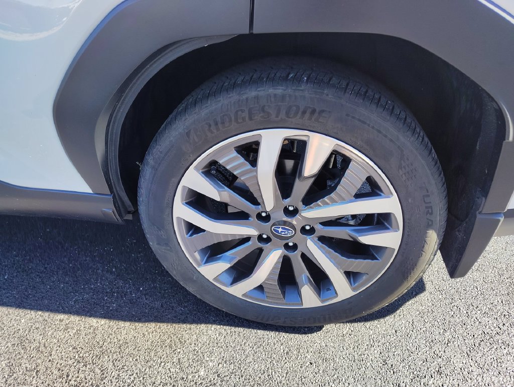 Certified 2025 Subaru Forester Touring AWD/4WD image 8