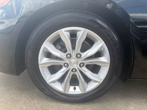 Used 2023 Chevrolet Malibu LT FWD image 7