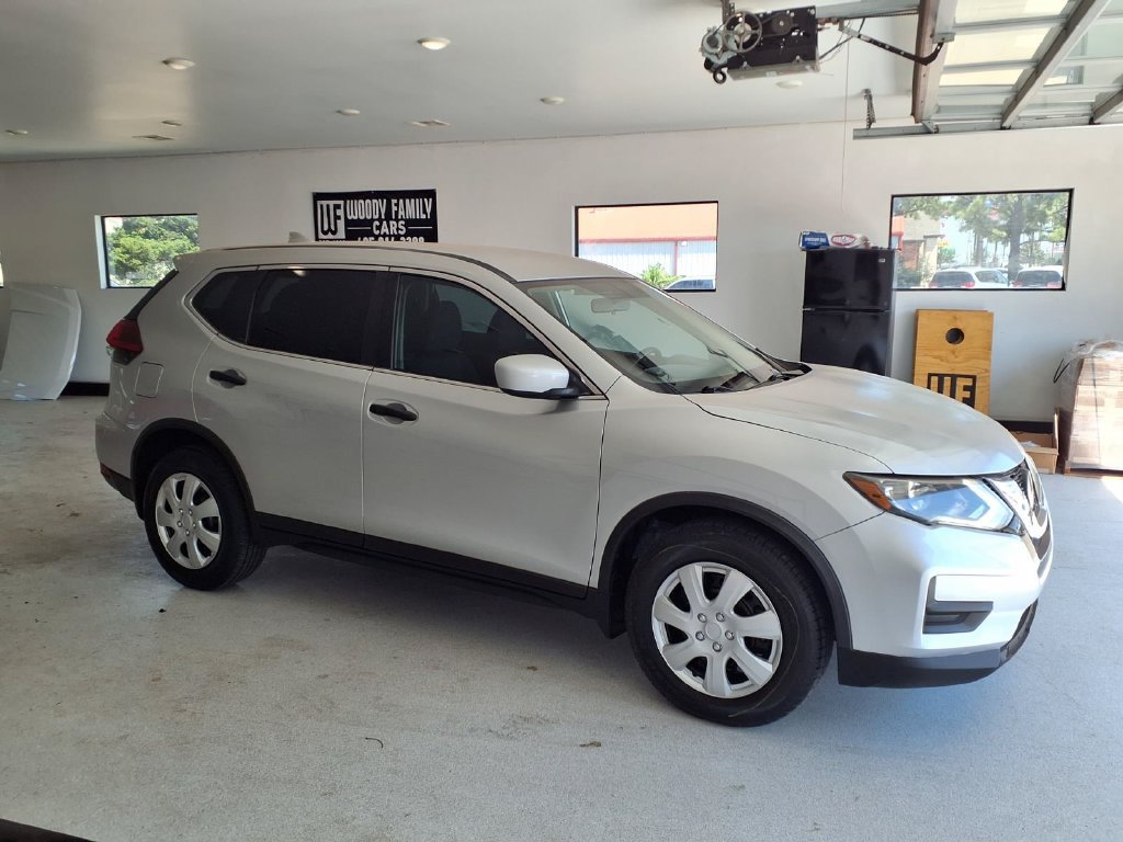 Used 2018 Nissan Rogue S FWD image 21