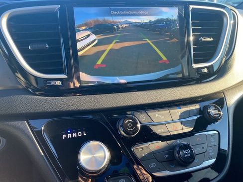 New 2026 Chrysler Pacifica Select image 34