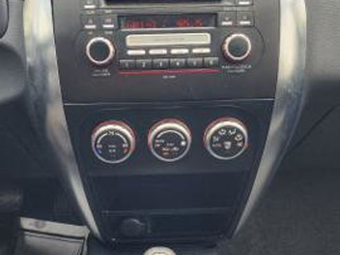 Used 2009 Suzuki SX4 AWD Hatchback w/ Touring Pkg image 19