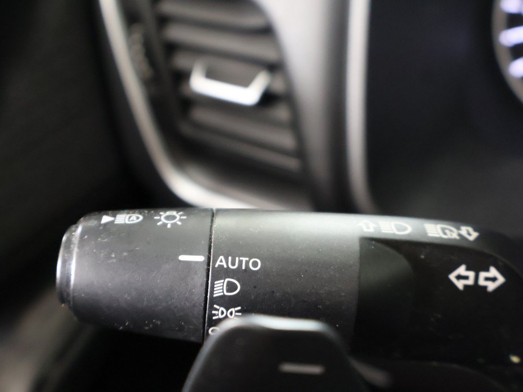 Used 2023 Nissan Rogue SV AWD/4WD image 35