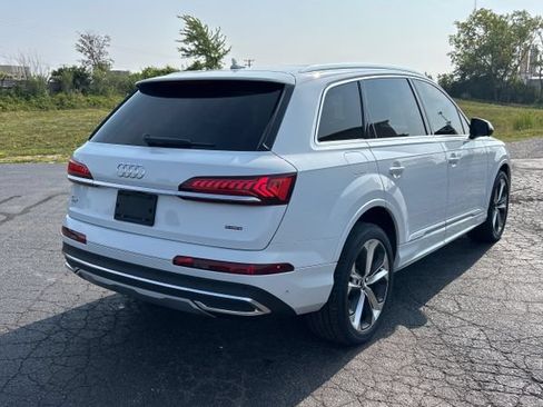 Used 2024 Audi Q7 3.0T Premium Plus AWD/4WD image 3