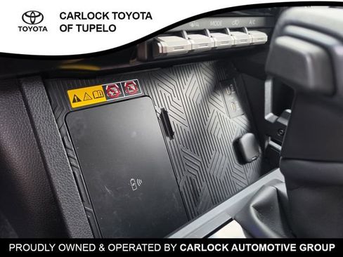 Used 2025 Toyota 4Runner TRD Off-Road Premium AWD/4WD image 33
