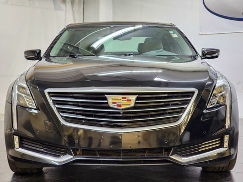Used 2018 Cadillac CT6 Luxury image 12