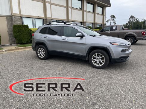 Used 2014 Jeep Cherokee Latitude w/ Comfort/Convenience Group AWD/4WD image 1