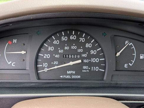 Used 2004 Toyota Tacoma 2WD Regular Cab image 29