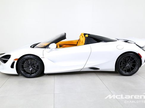 New 2026 McLaren 750S Spider image 7