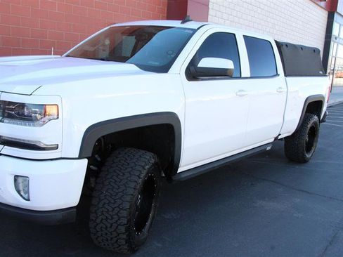 Used 2017 Chevrolet Silverado 1500 LTZ Z71 w/ LTZ Plus Package AWD/4WD image 11