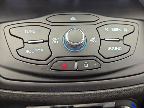 Used 2015 Ford Escape SE w/ Equipment Group 201A image 27