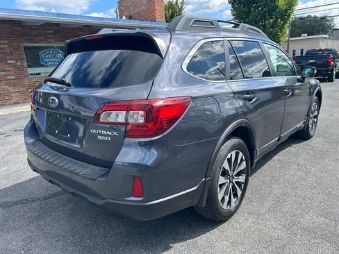 Used 2015 Subaru Outback 3.6R Limited AWD/4WD image 3
