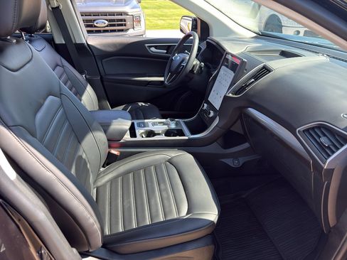 Used 2024 Ford Edge SEL w/ Convenience Package AWD/4WD image 4