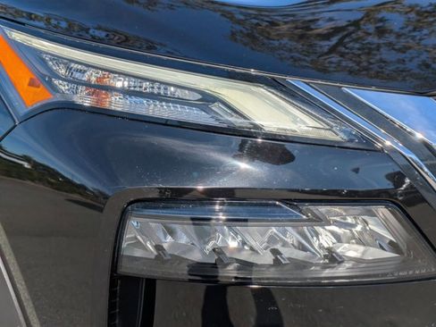 Certified 2021 Nissan Rogue S image 10