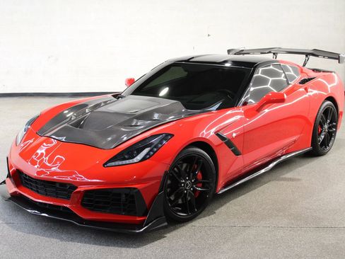 Used 2014 Chevrolet Corvette Stingray Coupe w/ 3LT Preferred Equipment Group RWD image 1