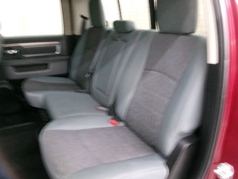 Used 2017 RAM 1500 Big Horn AWD/4WD image 23