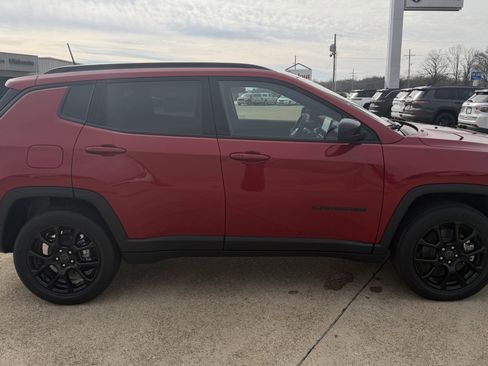 New 2026 Jeep Compass Latitude AWD/4WD image 9