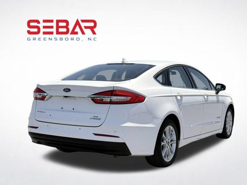Used 2019 Ford Fusion SE FWD image 7