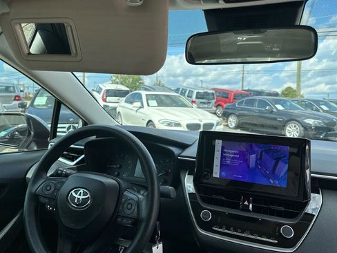 Used 2024 Toyota Corolla LE FWD image 37