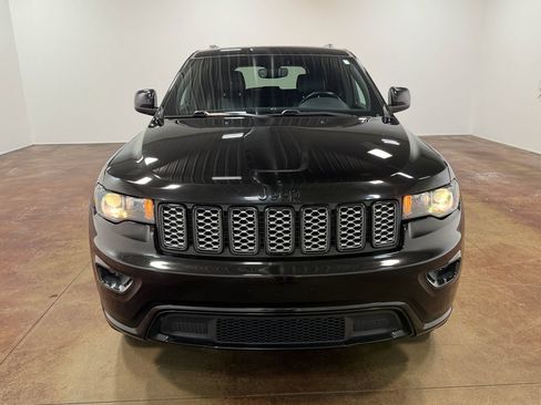 Used 2020 Jeep Grand Cherokee Altitude AWD/4WD image 41