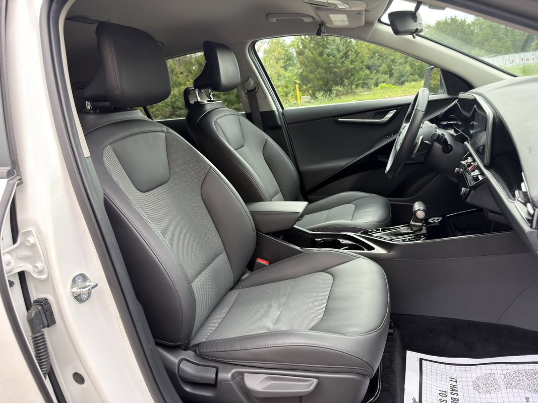 Used 2023 Kia Niro EX FWD image 34