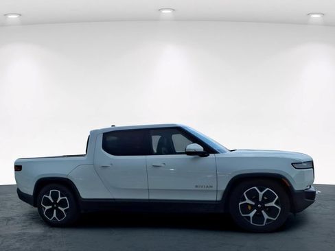 Used 2022 Rivian R1T Adventure AWD/4WD image 11