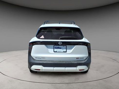New 2026 Nissan Kicks SR w/ Cold Weather Package AWD/4WD image 7