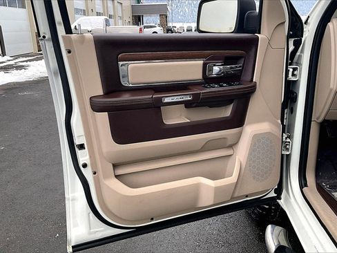 Used 2017 RAM 1500 Laramie w/ Convenience Group image 24