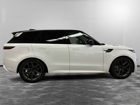New 2026 Land Rover Range Rover Sport Dynamic SE AWD/4WD image 6