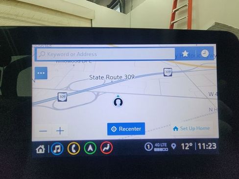 Used 2023 Chevrolet Corvette Stingray w/ Z51 Performance Package image 21