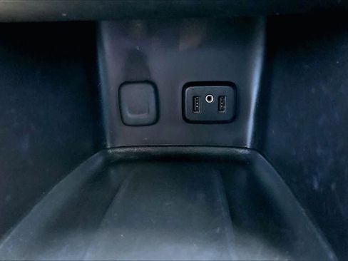 Used 2017 GMC Acadia Denali w/ Technology Package image 34